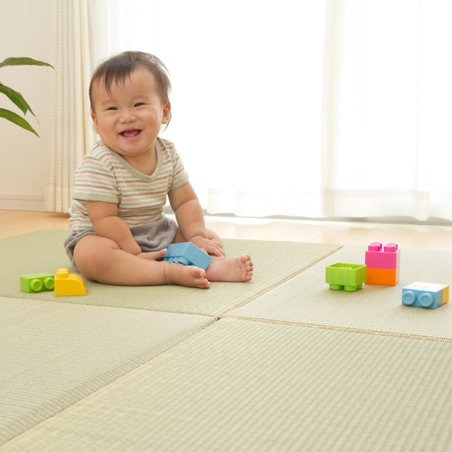 ハイハイ期の赤ちゃんをサポート!すくすく畳